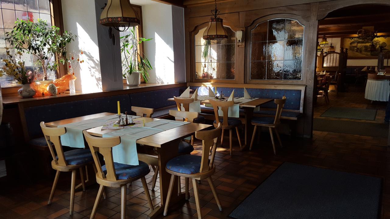 Schwarzwaldgasthof Baren Hotel Titisee-Neustadt Luaran gambar