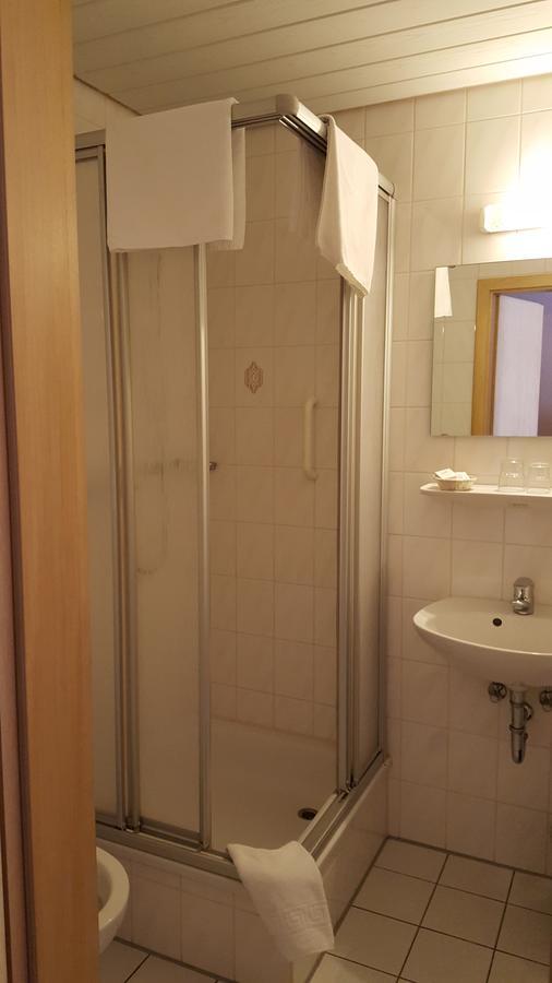 Schwarzwaldgasthof Baren Hotel Titisee-Neustadt Luaran gambar